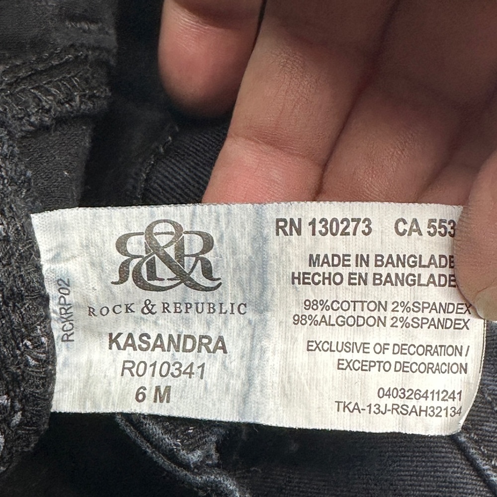 Rock & Republic Dark Navy Blue Kasandra slight flare Jeans Women’s size 6M (D34) - Picture 7 of 11